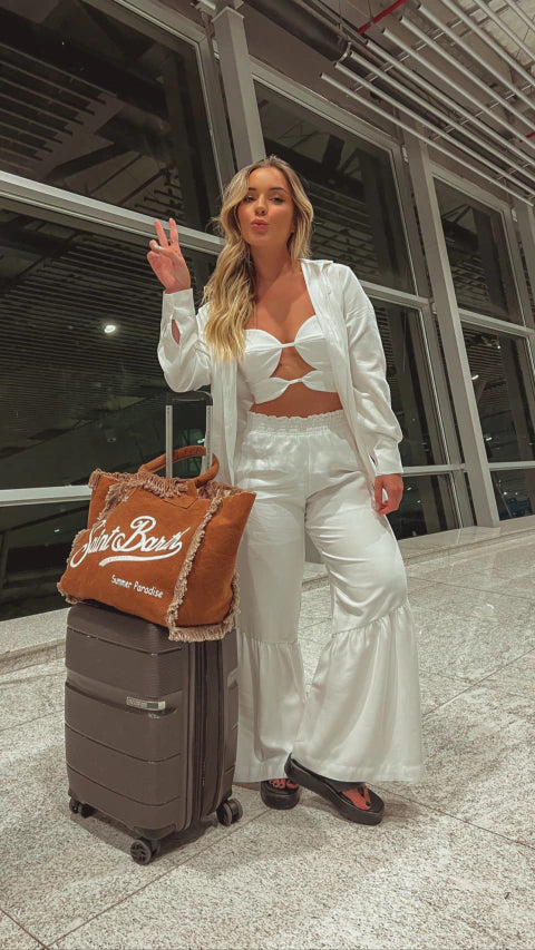 CONJUNTO TÂNIA - BRANCO ( 3 PEÇAS) - CAMISA, CALÇA E CROPPED - 10% DE DESCONTO NO PIX